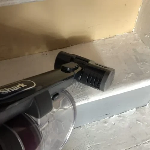 جارو شارژی شارک 201 23 201 12